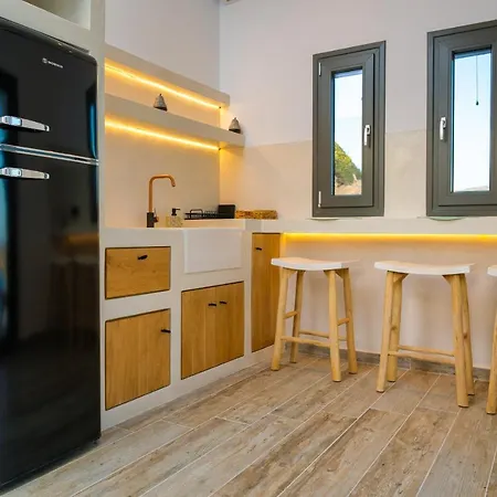 Seaside House With Sunset View And Small Pool *