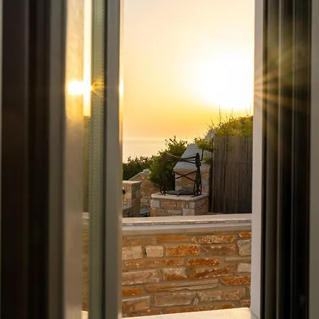 Seaside House With Sunset View And Small Pool فيلة إيوس خورا