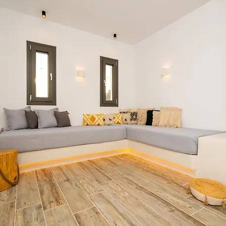 Seaside House With Sunset View And Small Pool * إيوس خورا