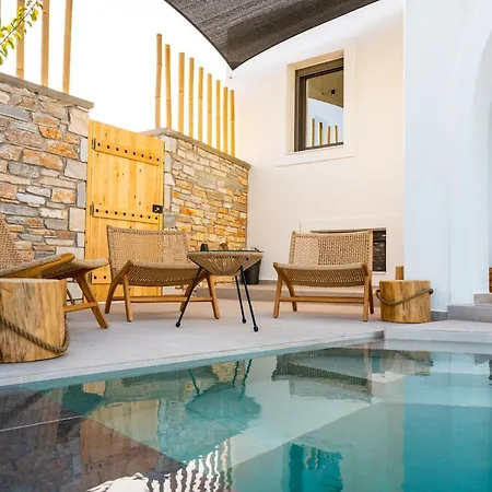 Seaside House With Sunset View And Small Pool