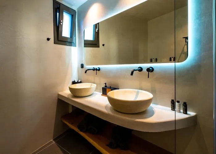 Seaside House With Sunset View And Small Pool *